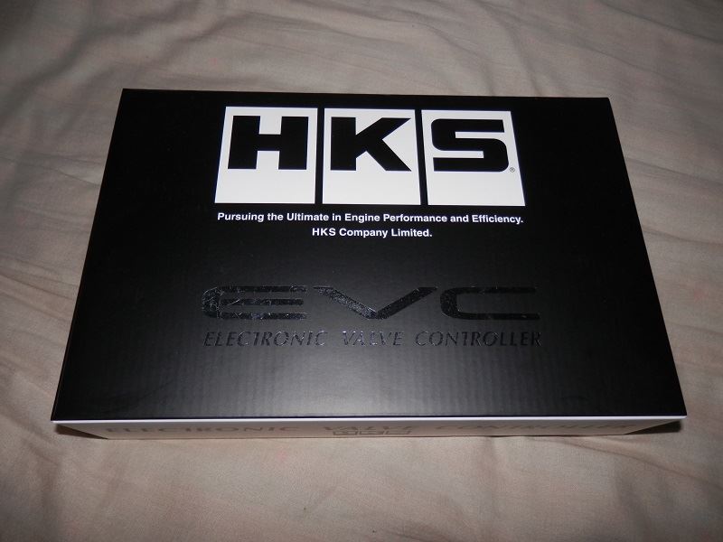 言わずと知れたHKSの高性能ブーコンせっかくのじぇにふぁーなんでEVC6を買おうと思ったらたまたま箱つぶれで安く出ていた新製品ホヤホヤの新品EVC6,IRをゲットおかげ